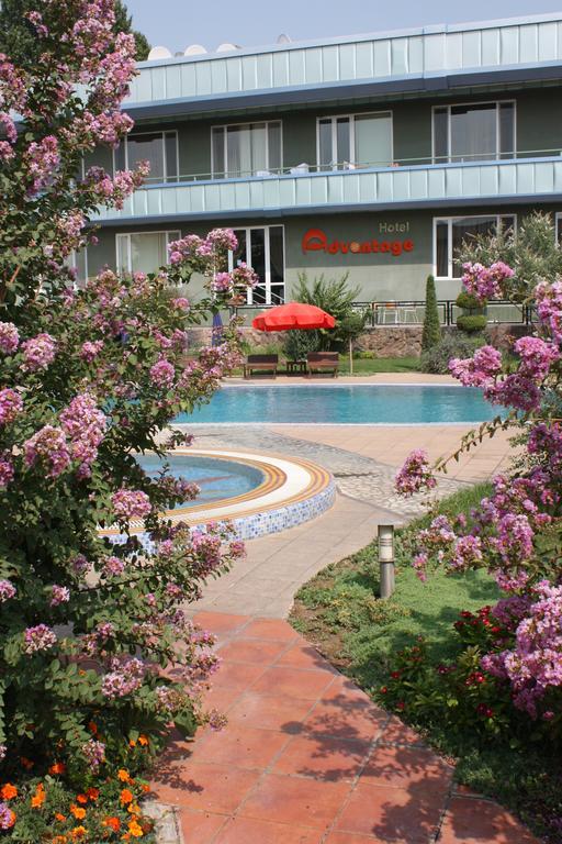 Advantage Hotel Самарканд Екстериор снимка